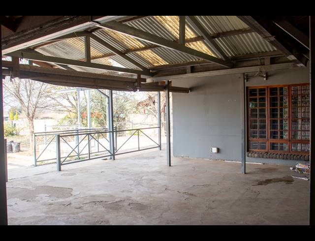 503M² BUSINESS FOR SALE IN HENLEY ON KLIP